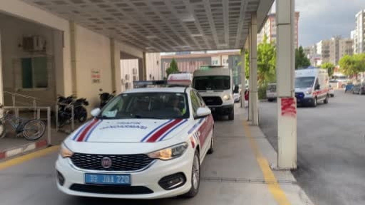Erdemli'ye getirilen uzman çavuş Fahri Ateş son yolculuğuna hazırlanıyor