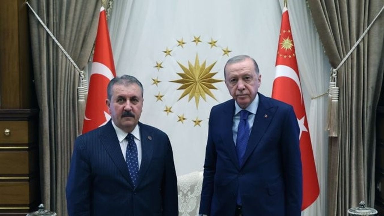 Erdoğan ve Destici Cumhurbaşkanlığı külliyesinde görüştü