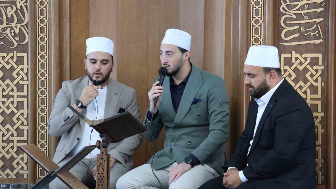 Ertuğral köyünde tarihi cami korunurken yeni ibadethane hizmete girdi