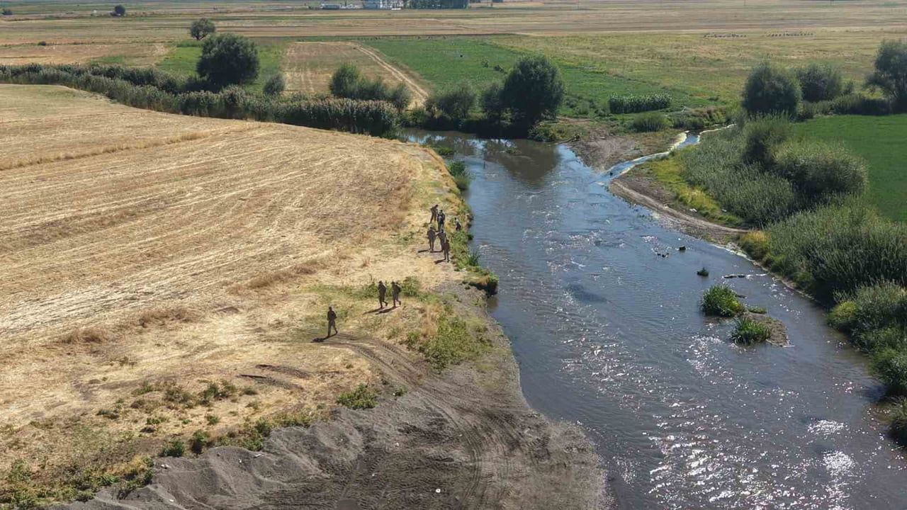 Erzincan AFAD sahaya indi: Muş'ta kayıp Suat Balkaya için kapsamlı arama