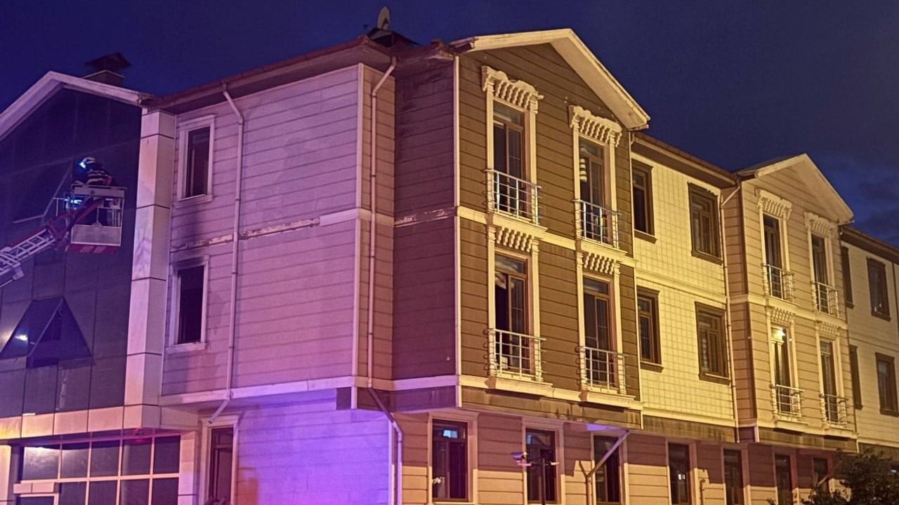 Erzincan'da apartman dairesinde çıkan yangın maddi hasara yol açtı