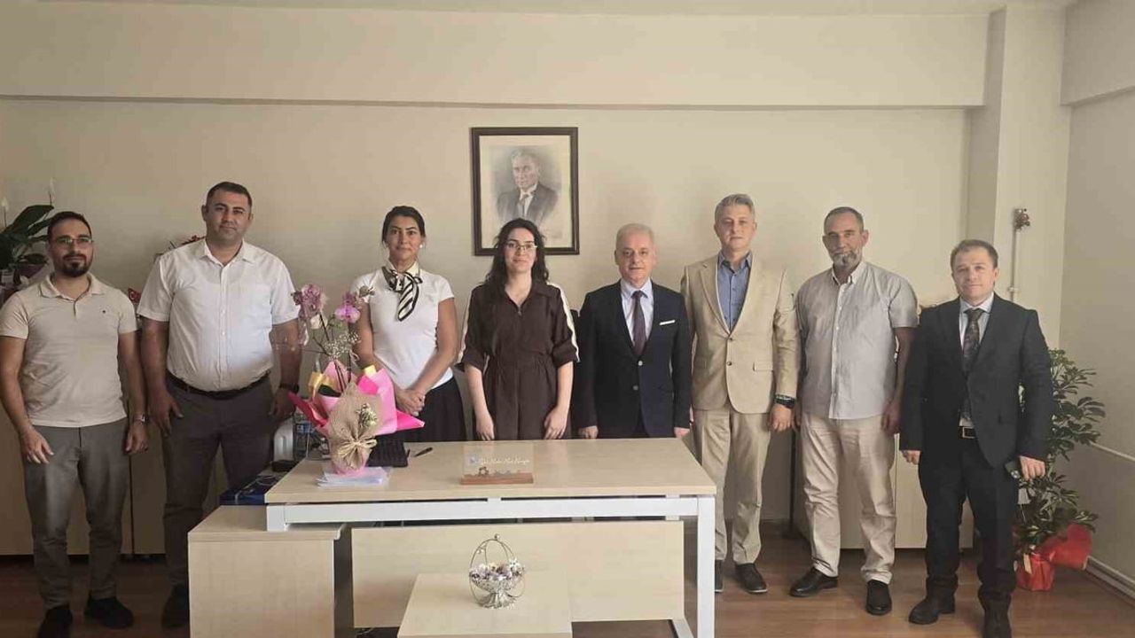 Erzincan'da yeni 112 başhekimi Nida Nur Yılmaz'a hayırlı olsun ziyareti