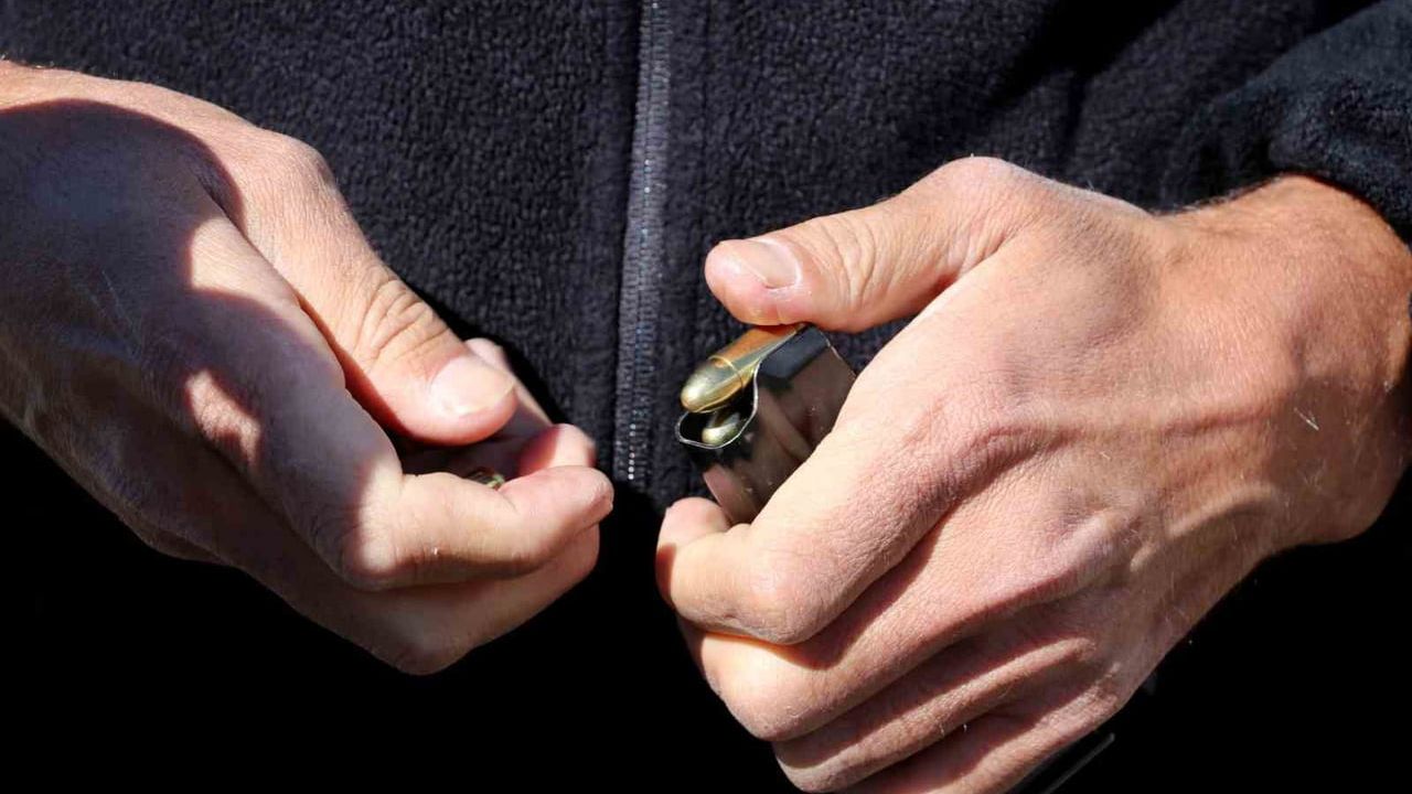 Erzincan polisleri gece ve sis şartlarında gerçekçi operasyon eğitimi yaptı