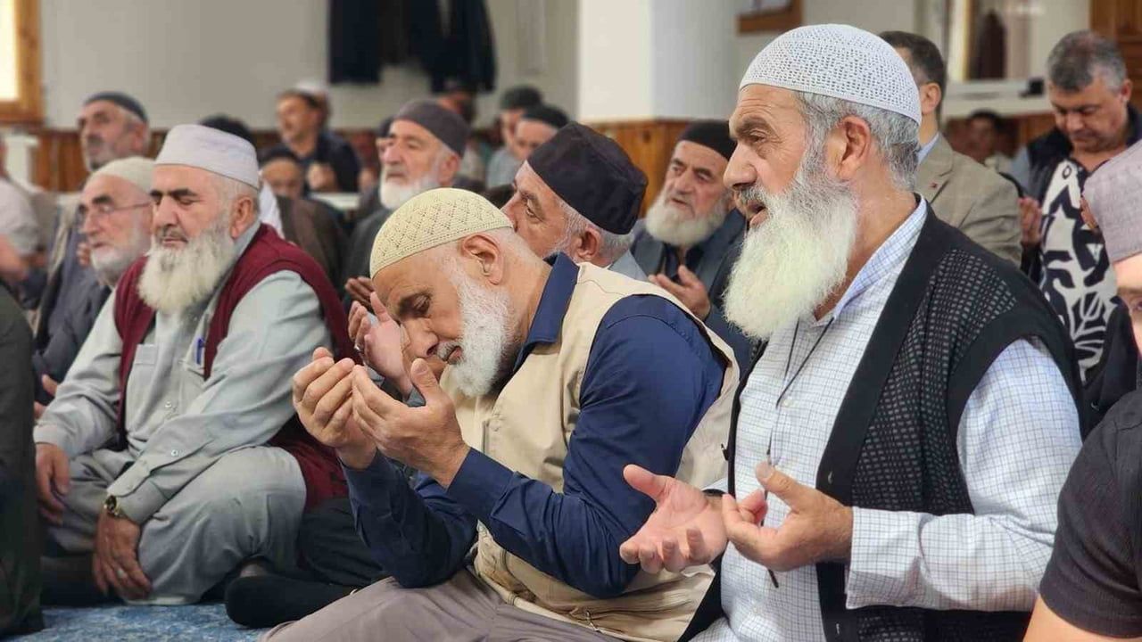 Erzurum'da 2 bin 658 hatimle canlanan 1001 hatim geleneği