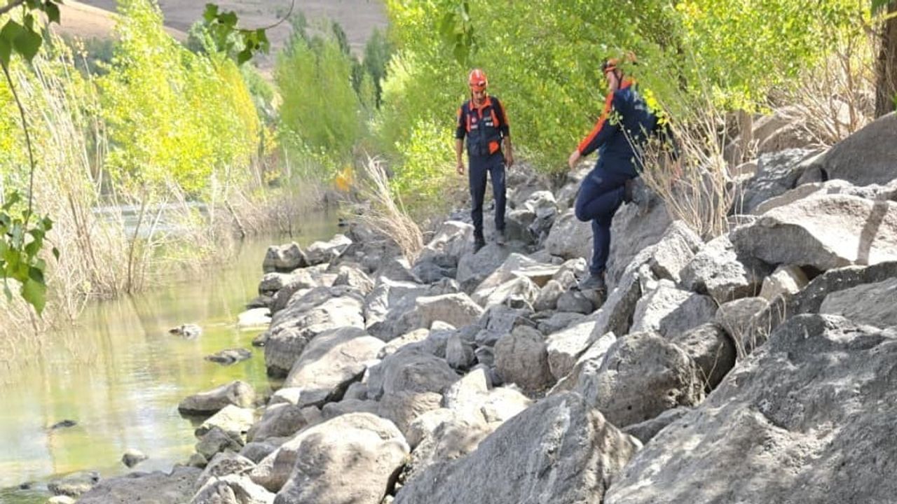 Erzurum'da gölete giren sağlık çalışanı hayatını kaybetti