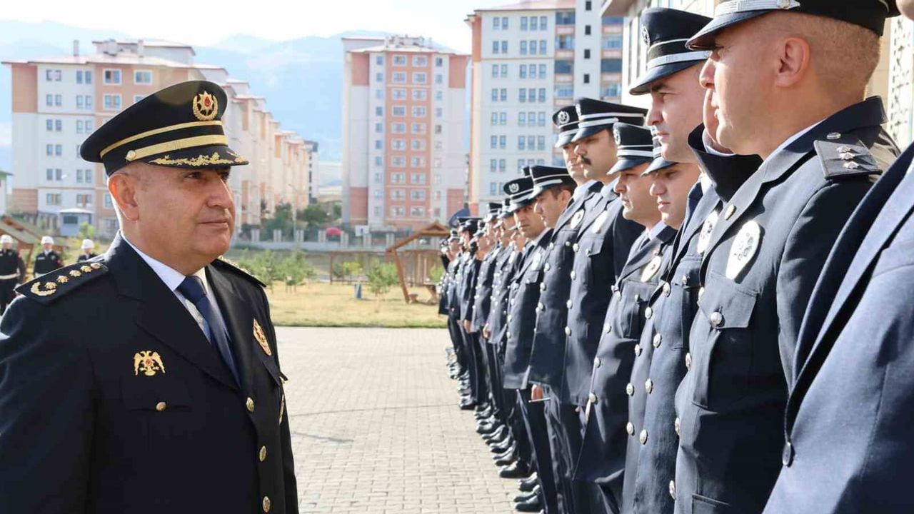 Erzurum'da güvenlik önceliği: yeni emniyet müdürü Mahmut Ay göreve başladı