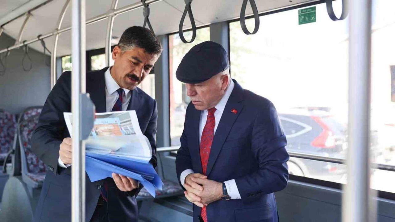 Erzurum'da toplu taşımada ortak hedef: Sekmen halk otobüsü şoförleriyle bir araya geldi