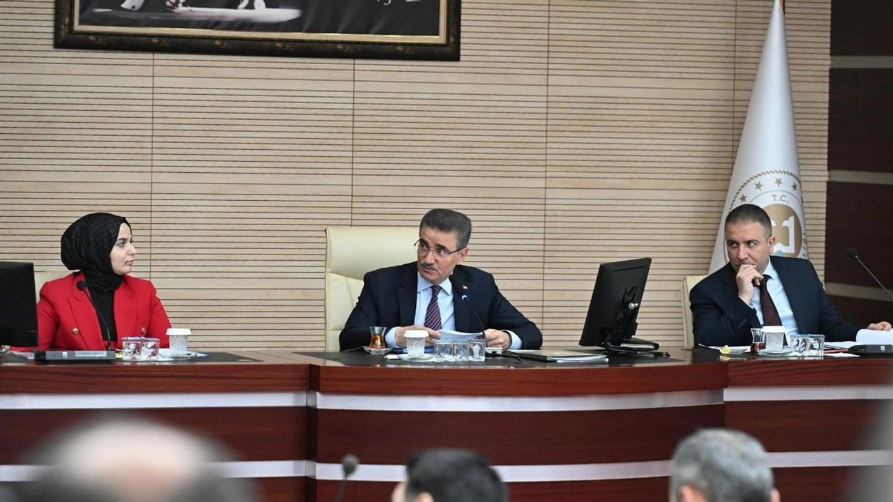 Erzurum'da vakıfların performansı ve yardım süreçleri yeniden gözden geçirildi