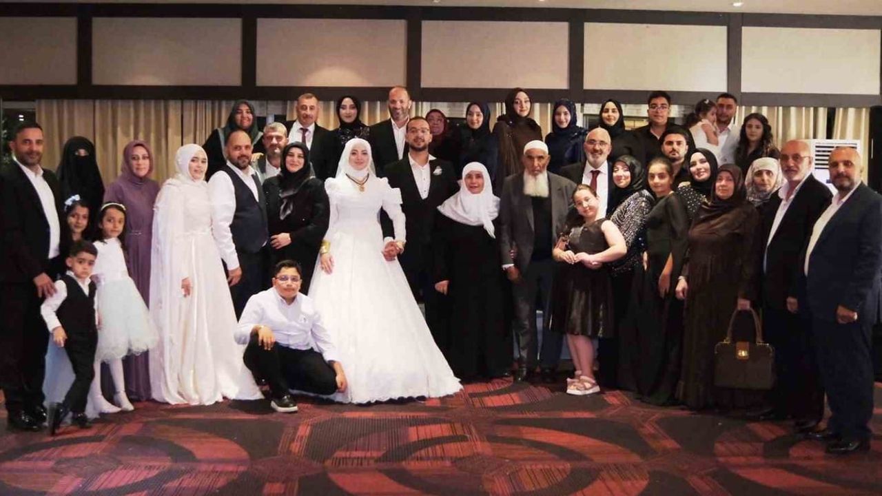 Erzurum iş dünyasından görkemli tören: Eyüp Ensar Budak ile Fatma Karaman evlendi
