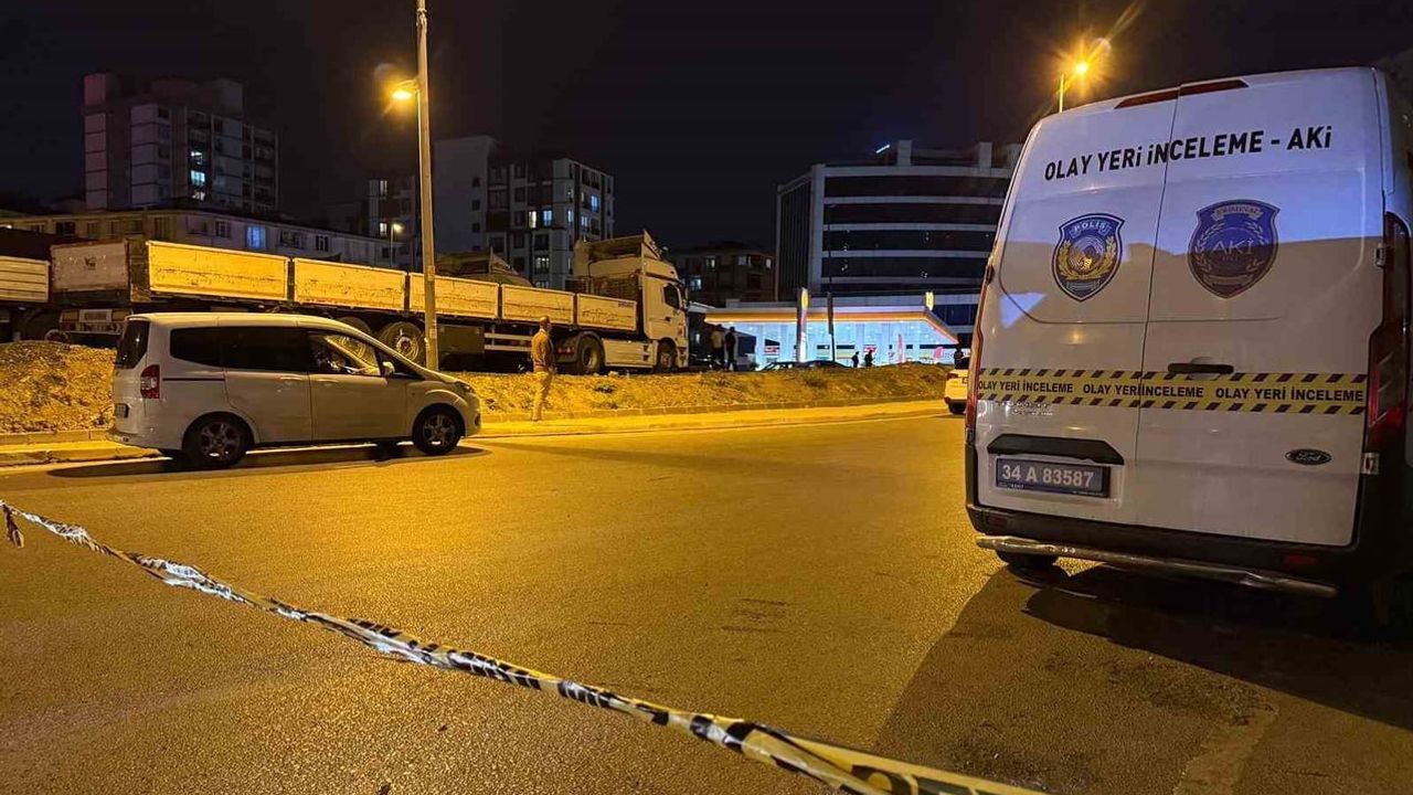 Esenyurt'ta denetim sırasında taksici polise ateş açtı, ardından kendini vurdu