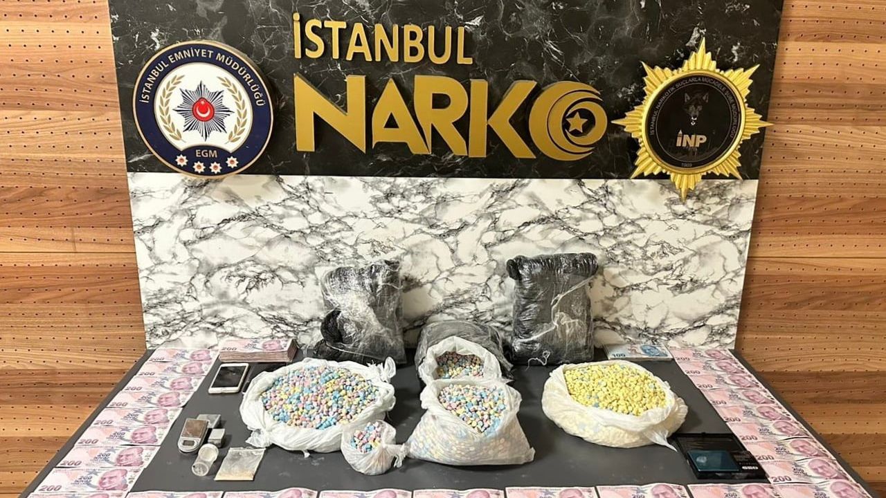 esenyurt'ta ev baskınında 72 bin extasy hap ele geçirildi