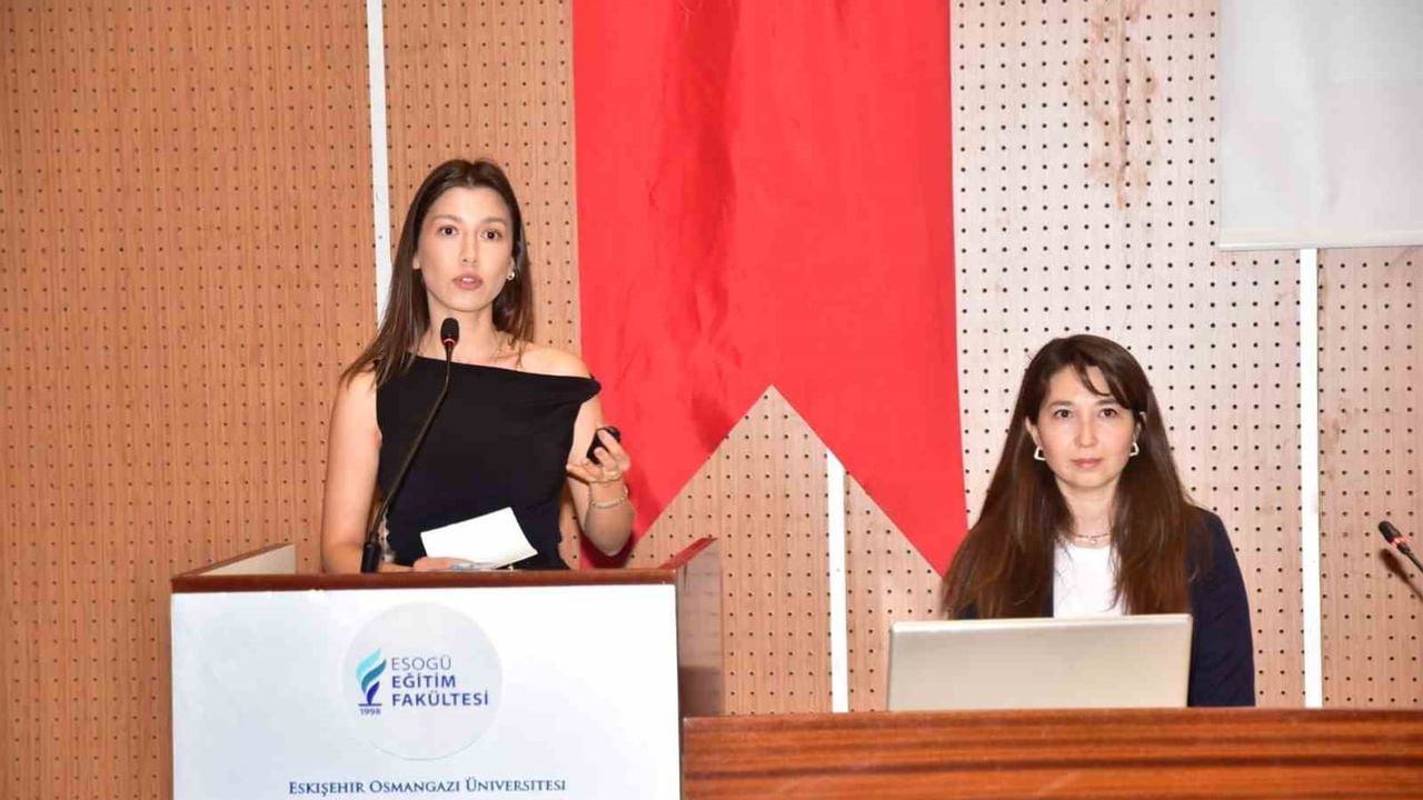 Eskişehir'de üniversitelilere sağlıklı yaşam ve güvenli ilişkiler eğitimi