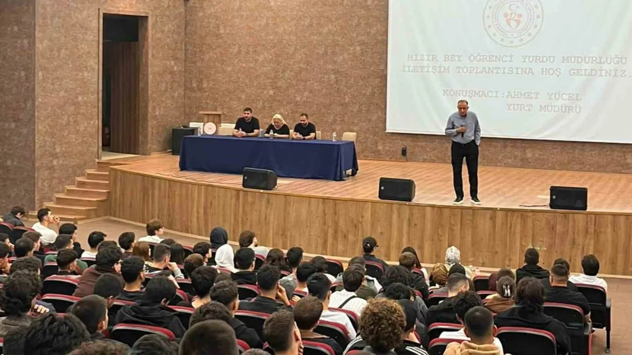 Eskişehir yurtlarında yeni öğrenciler için kapsamlı uyum toplantısı