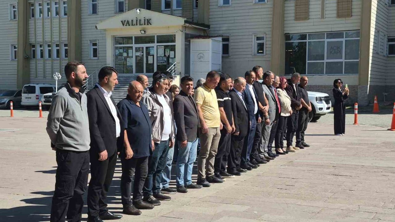 Esnaflığın köklü öğretilerini hatırlatan ahilik haftası Ardahan'da törenle anıldı