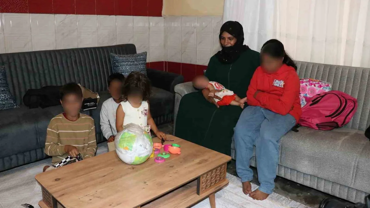 Ev hayali kabusa döndü: 5 çocuklu aile çadırdan bakan talimatıyla eve taşındı