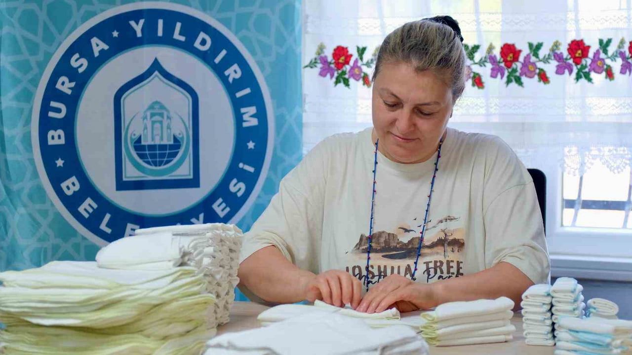 Evden üretimle aile bütçesine destek veren kadınlar
