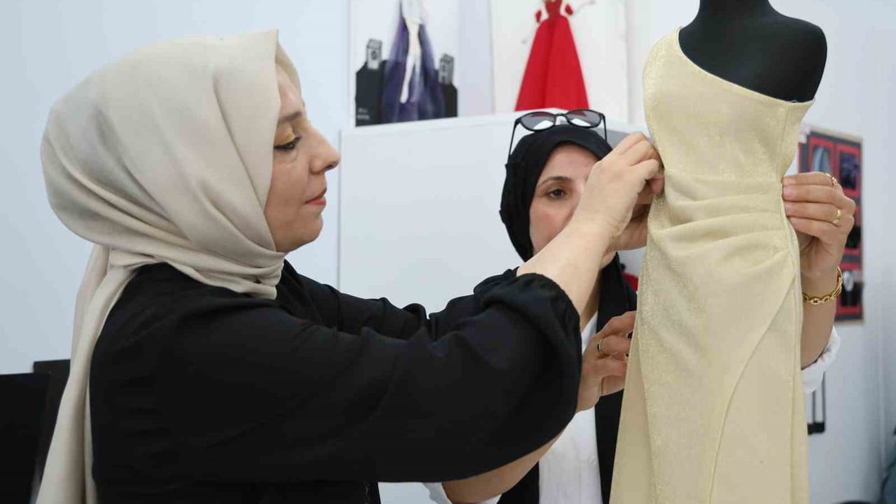 Farklı yollar, ortak hedef: Diyarbakırlı kadınlar moda sektörüne adım atıyor