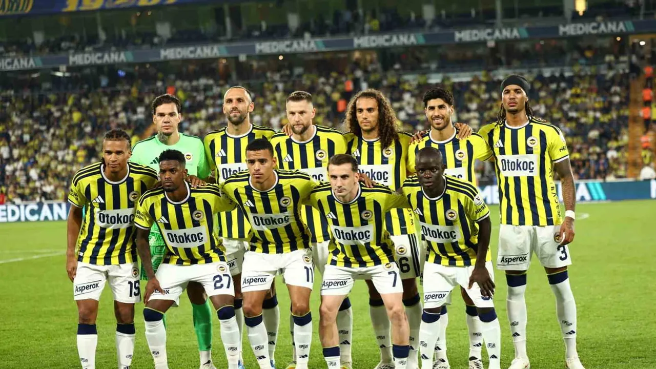 Fenerbahçe'de ilk derbi hedefi: galibiyetle seriyi sürdürmek