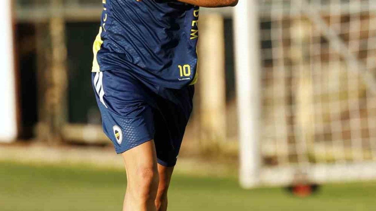 Fenerbahçe derbi hazırlığında: Kartal yönetiminde taktik ağırlıklı idman