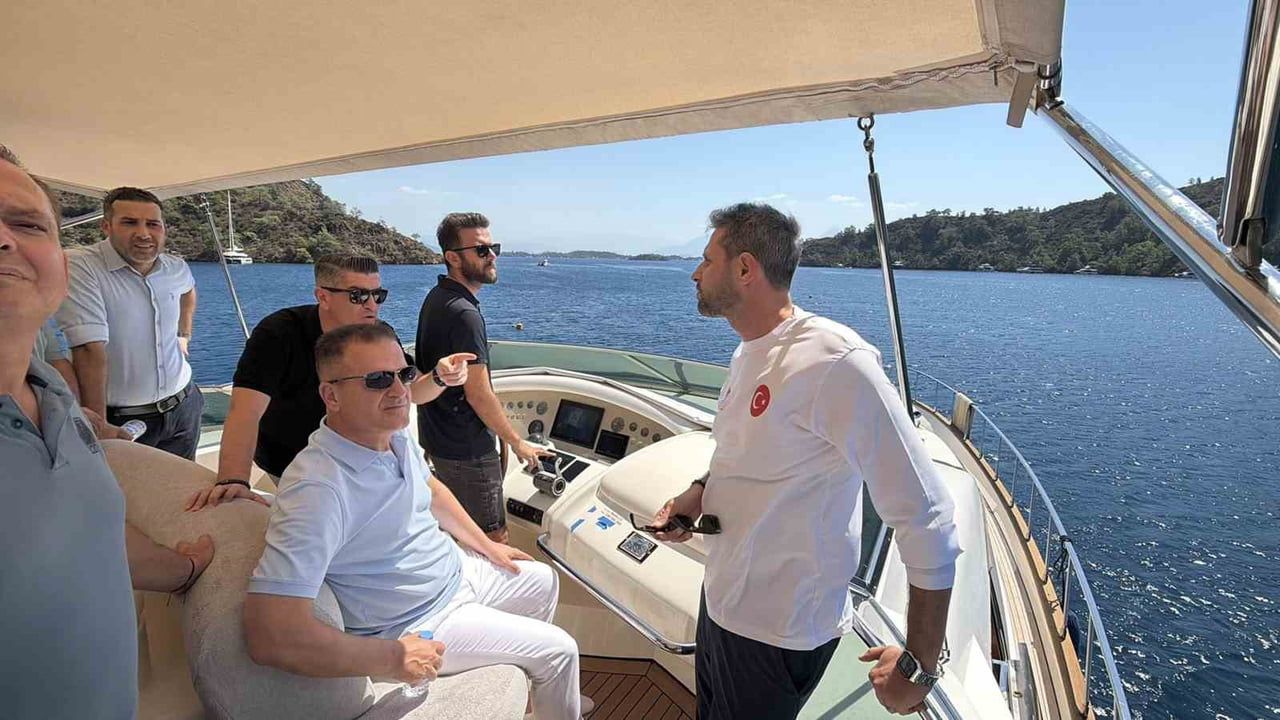 Fethiye körfezi’nde kapsamlı dip çamuru temizliği ve deniz çayırı koruma planı