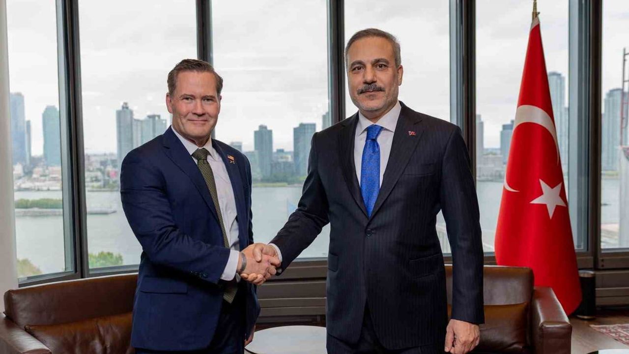 Fidan ve Waltz buluşması New York'taki temasların parçası oldu