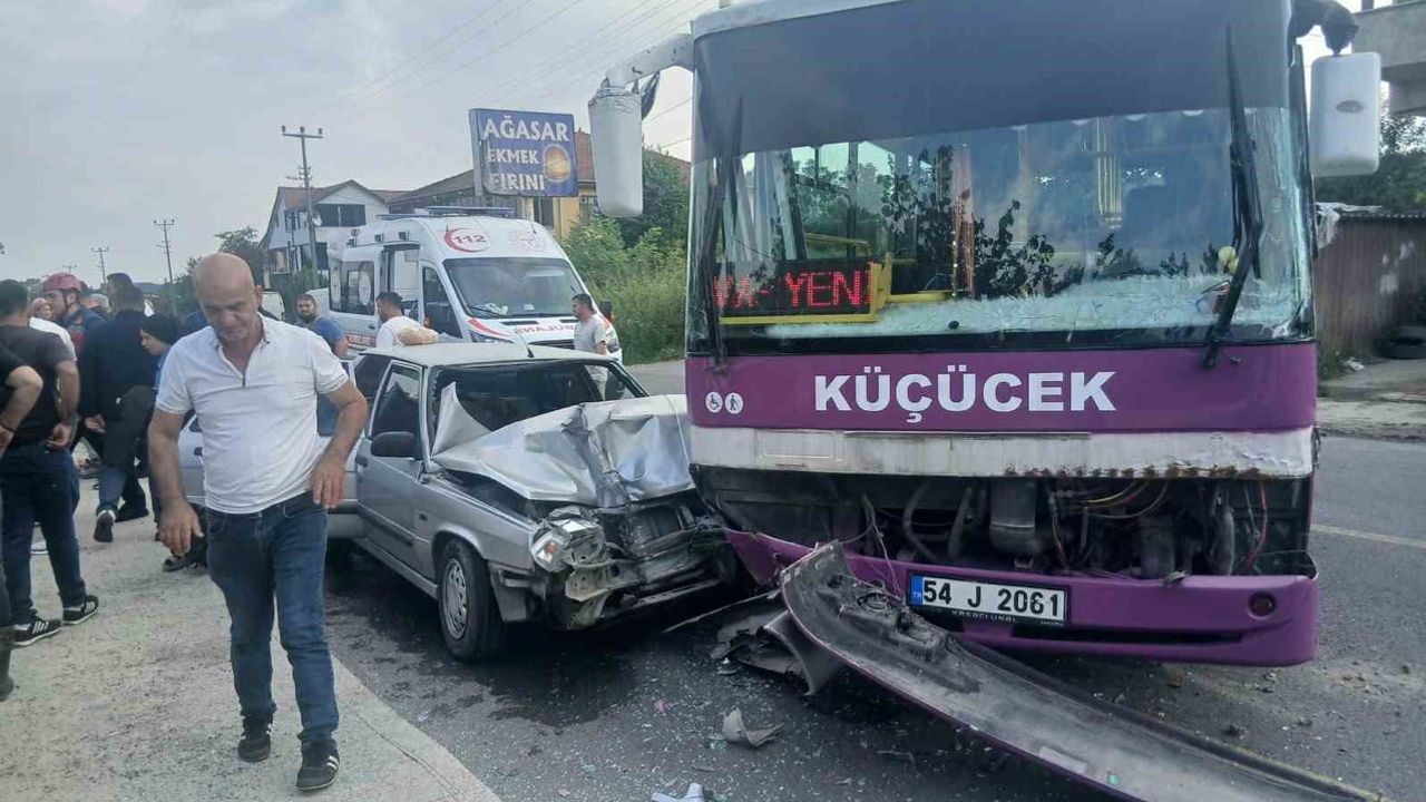 Fındık tarlası yolculuğu kaza ile bitti: Akyazı'da 6 yaralı
