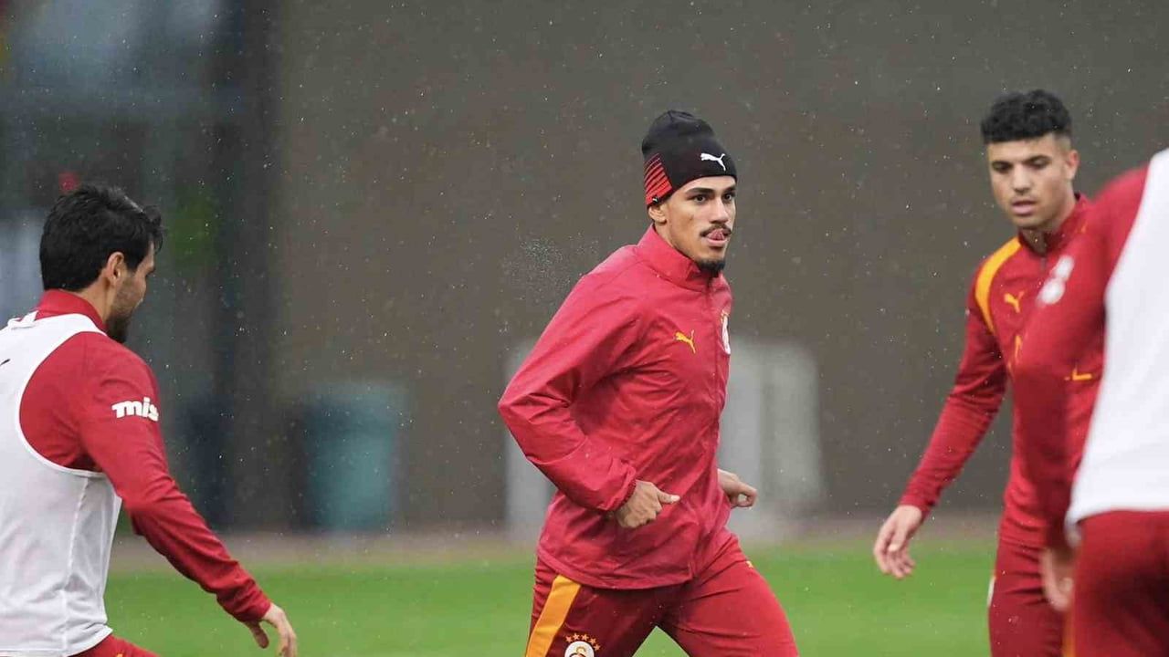Galatasaray çift seansta Kasımpaşa maçına tempoyu yükseltti
