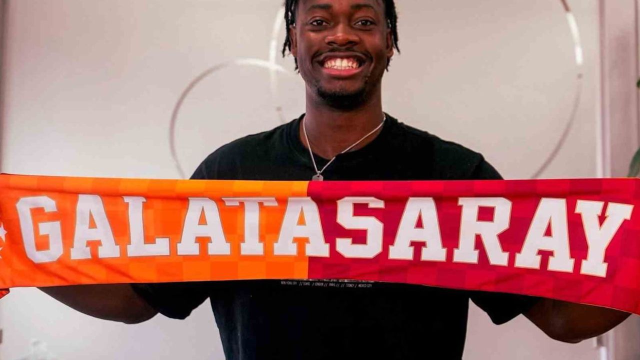 Galatasaray'da savunma takviyesi: El-Chadaille Bitshiabu İstanbul'da