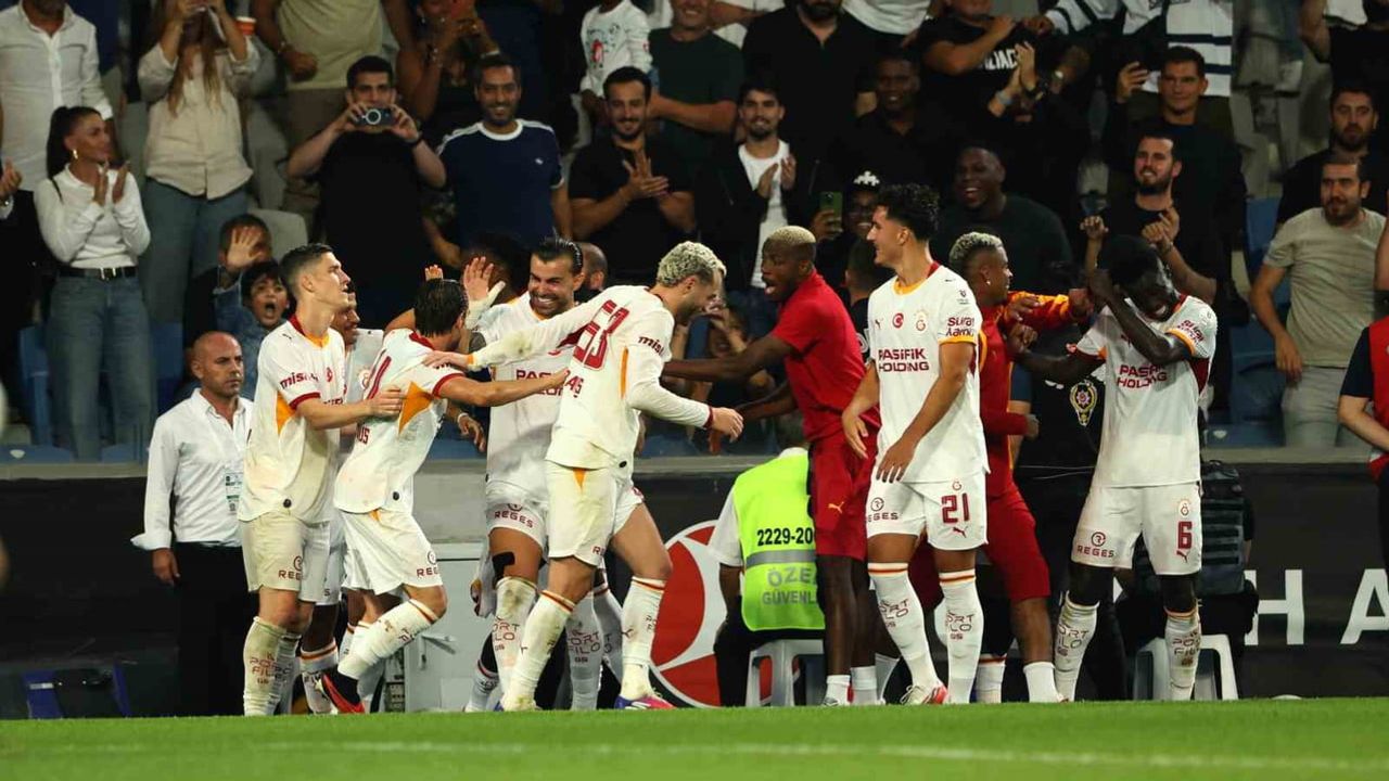 Galatasaray'ın Başakşehir karşısındaki 9 maçlık galibiyet serisi sürdü