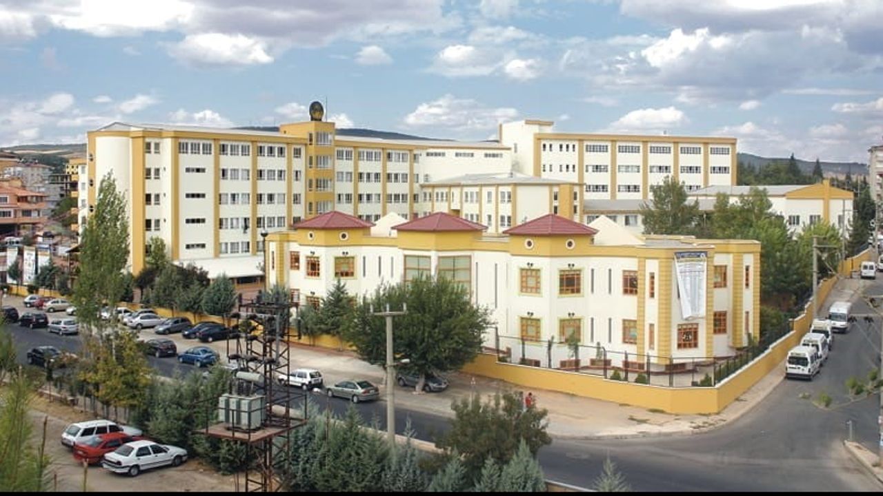 Gaziantep kolej vakfı hukuka güveniyor: eğitimciye şiddet ve karalamaya karşı kararlı duruş