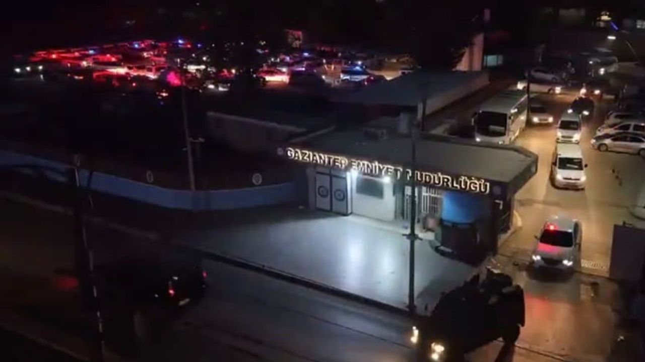 Gaziantep’te sokak operasyonunda organize suç şebekesine büyük darbe: 28 kişi adliyede