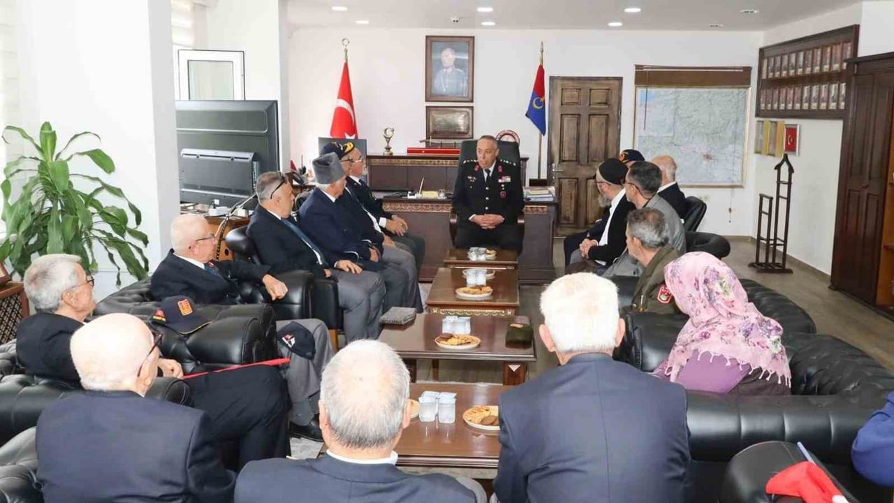 Gaziler günü bilecik'te jandarma komutanlığında anma ve misafir ağırlığı