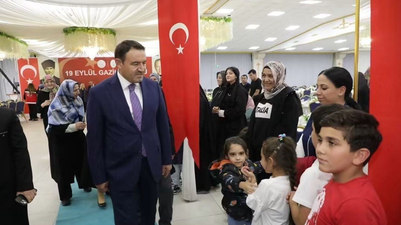 Gaziler günü'nde Kütahya'da vefa sofrası: valilik ağırladı