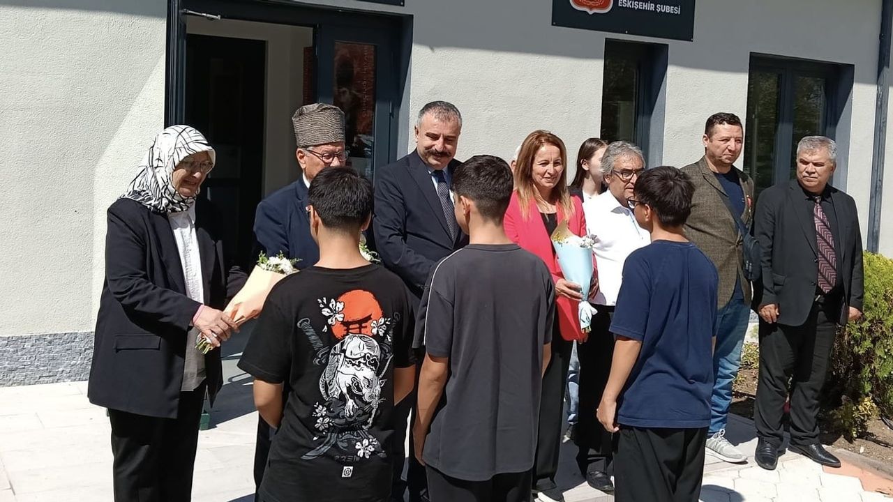 Gaziler günü'nde miniklerden vefa ziyareti