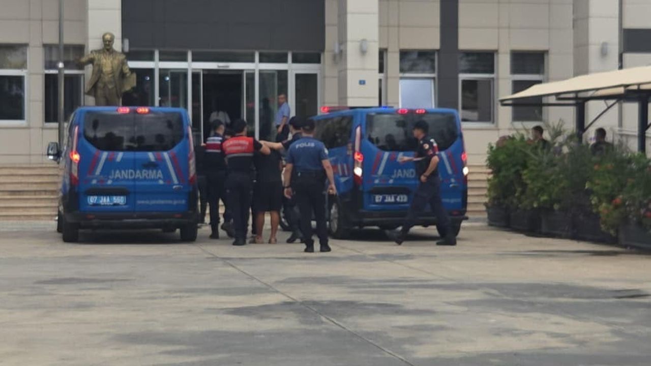 Gazipaşa tropikal parkında kavga: polis memuru ve veteriner yaralandı, üç tutuklama