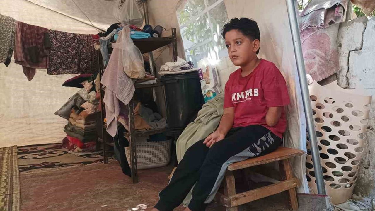 Gazze'de hayata tutunan Kinan için yeni protez çağrısı
