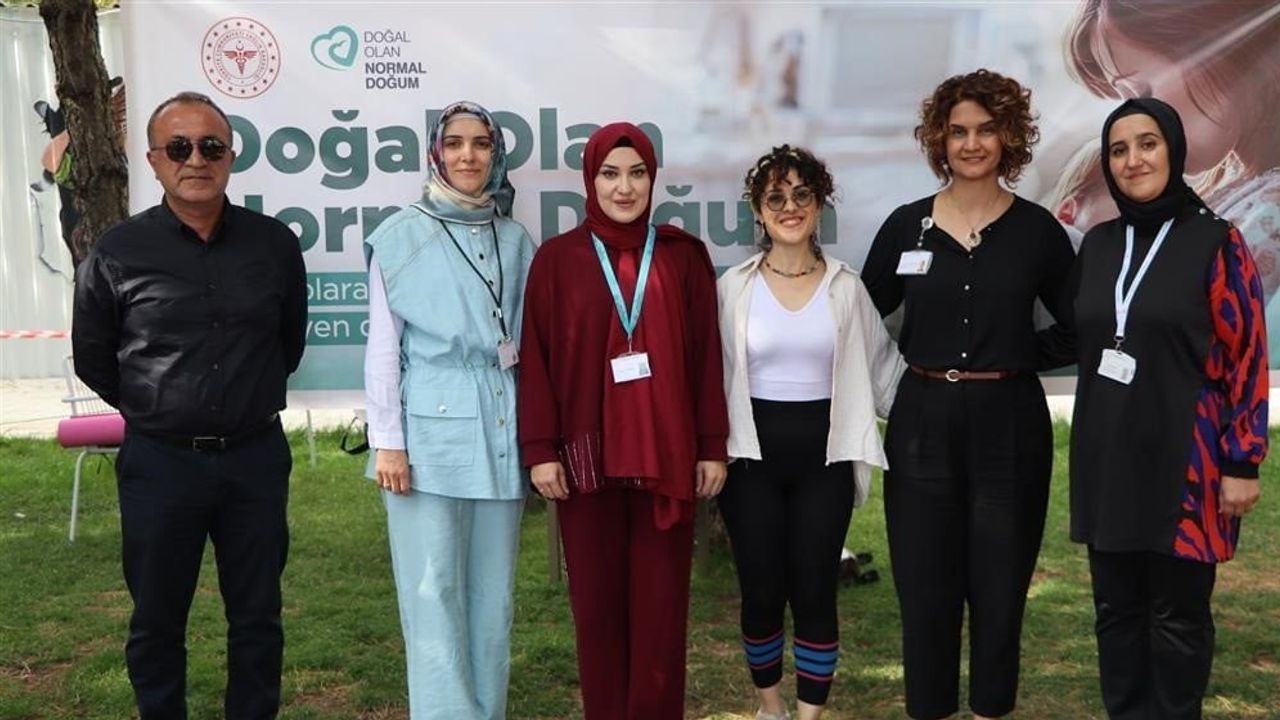 Gebelikte nefesle sakin kalmayı öğrenen anne adayları