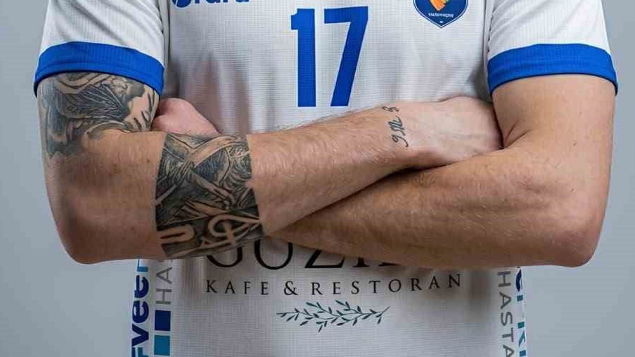 Gebze Belediyespor'a uluslararası hücum takviyesi: Marek Sotola kadroya katıldı