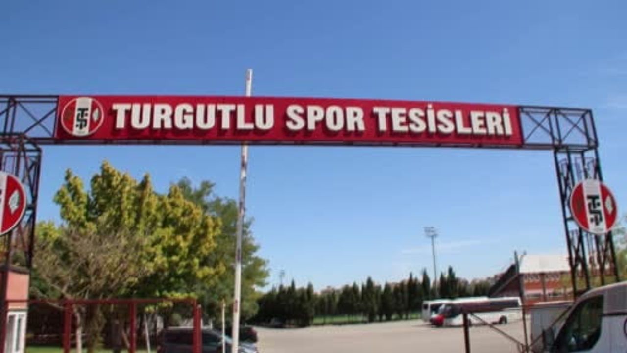 Genç antrenör Zeynep Mestan Turgutluspor'un teknik direktörü oldu