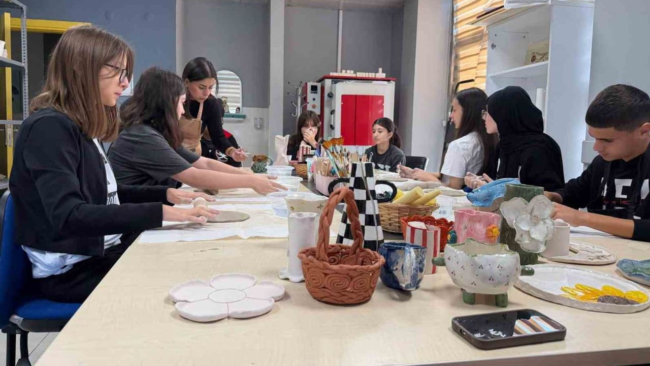 Gençler Düzce ve Akçakoca'da gençlik merkezlerini keşfediyor
