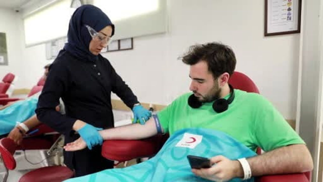 Gençler kan bağışında ön planda: 20 yaşındakiler öne çıktı