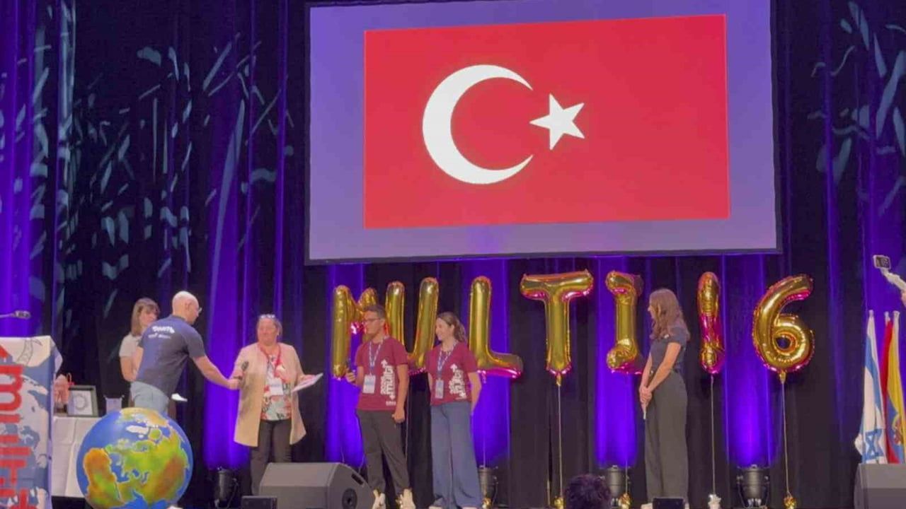 Gençler Oberhausen'de kardeş şehir köprüsünü güçlendirdi