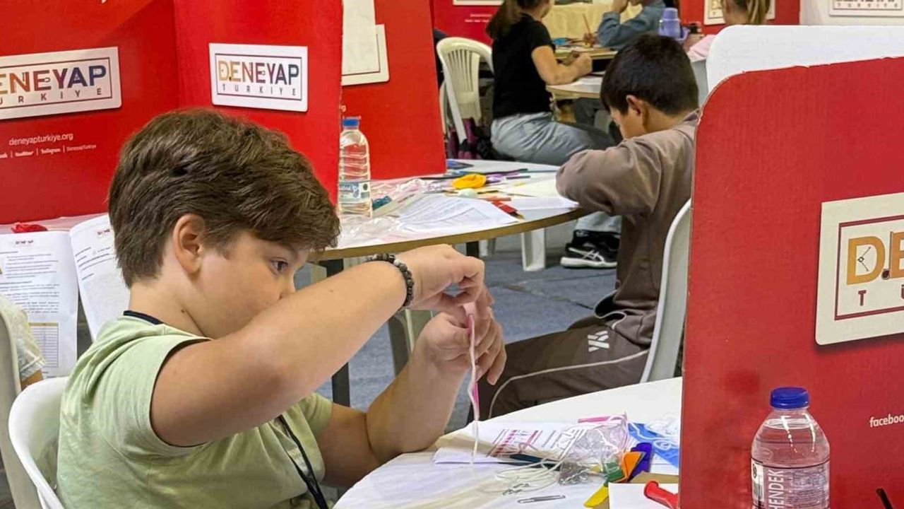 Gençler teknolojiyle sınavı geçti: DENEYAP'ta yetenek ve üretkenlik ön plana çıktı
