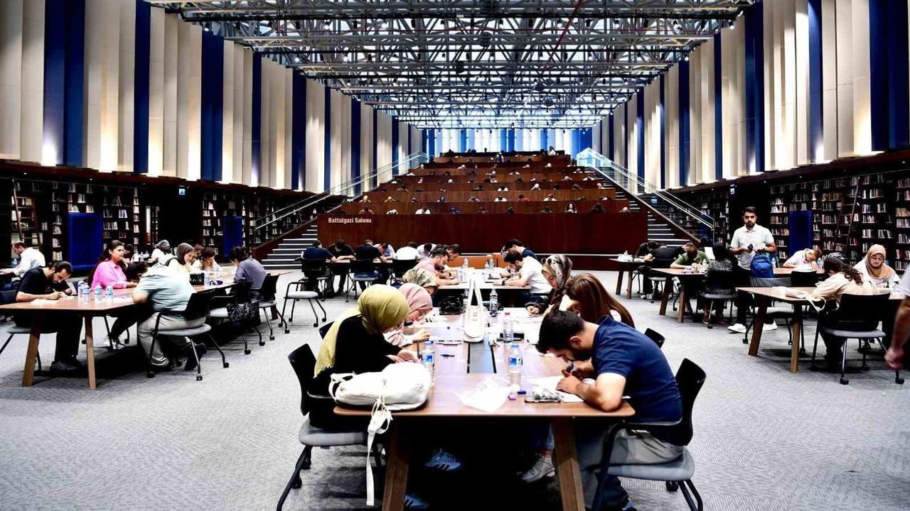 Gençlere ücretsiz sınav provası: Malatya Büyükşehir Belediyesi'nden KPSS denemesi