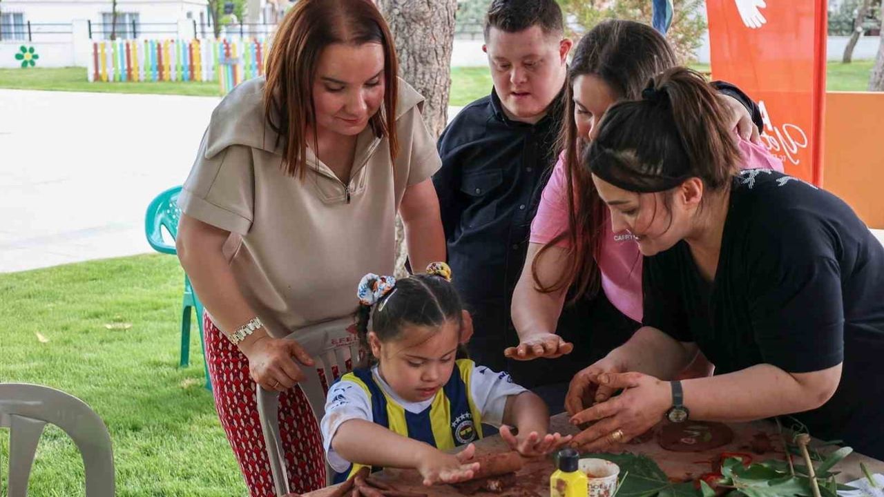 Gençlikten engelsiz yaşamaya: Efeler Belediyesi geleceğe yatırım yapıyor