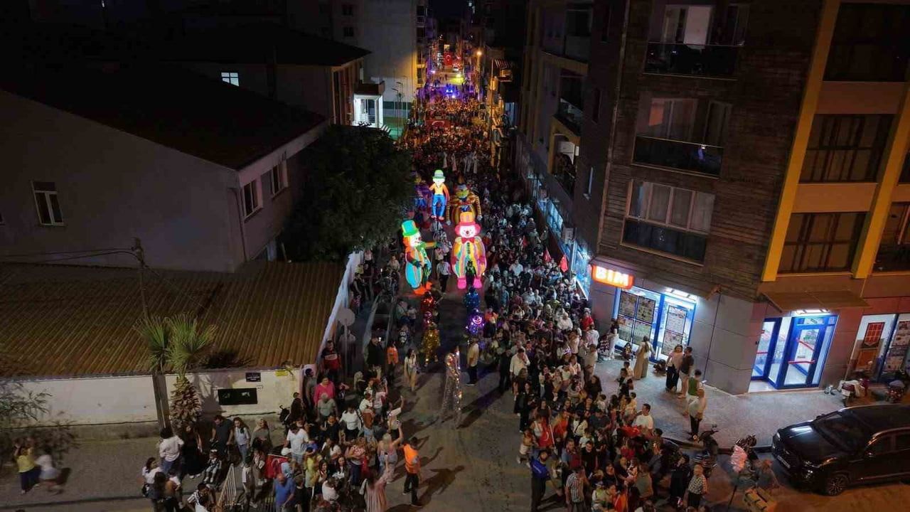 Germencik'te incir festivali kortej ve konserle coştu