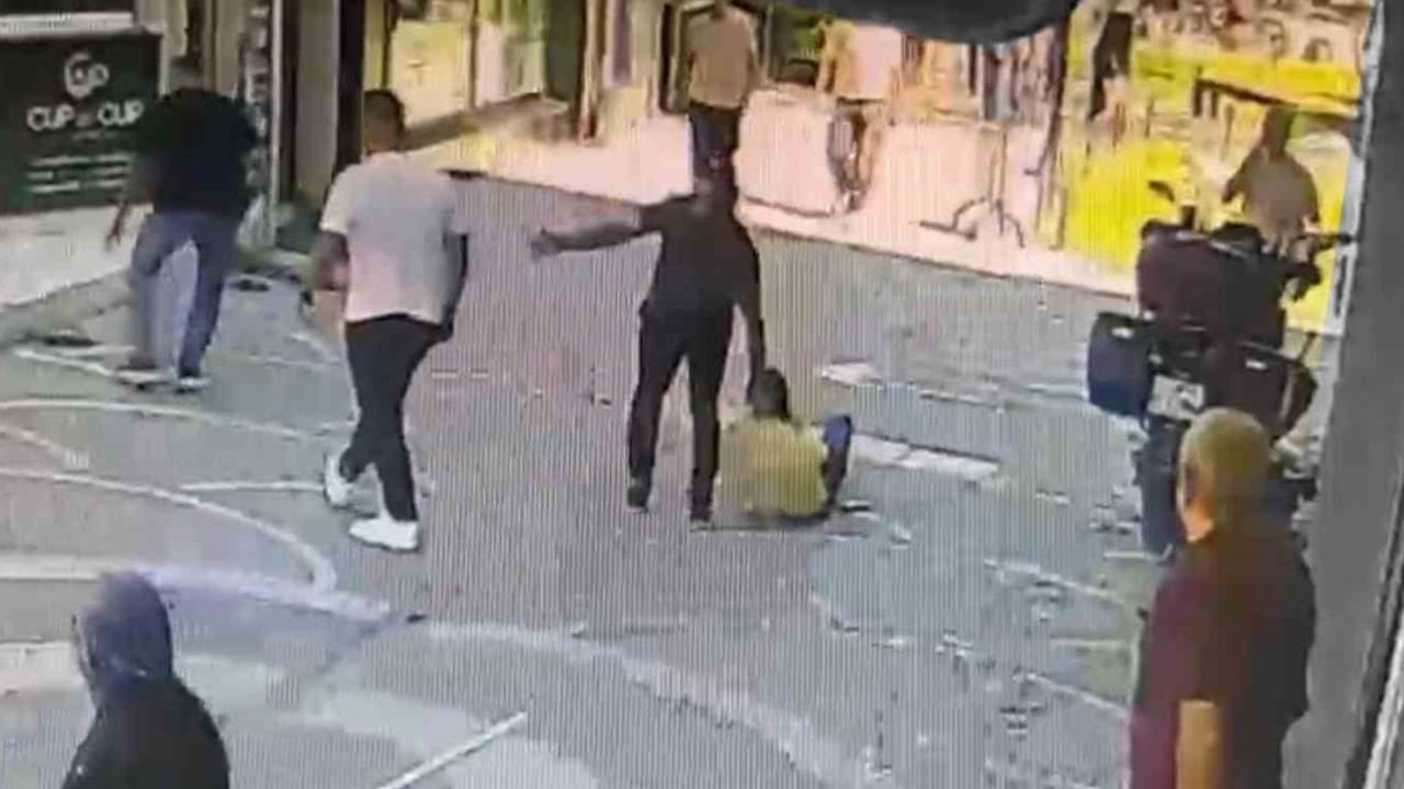 Geyve'de belediye görevlileri ile mimar arasında sokak ortasında arbede