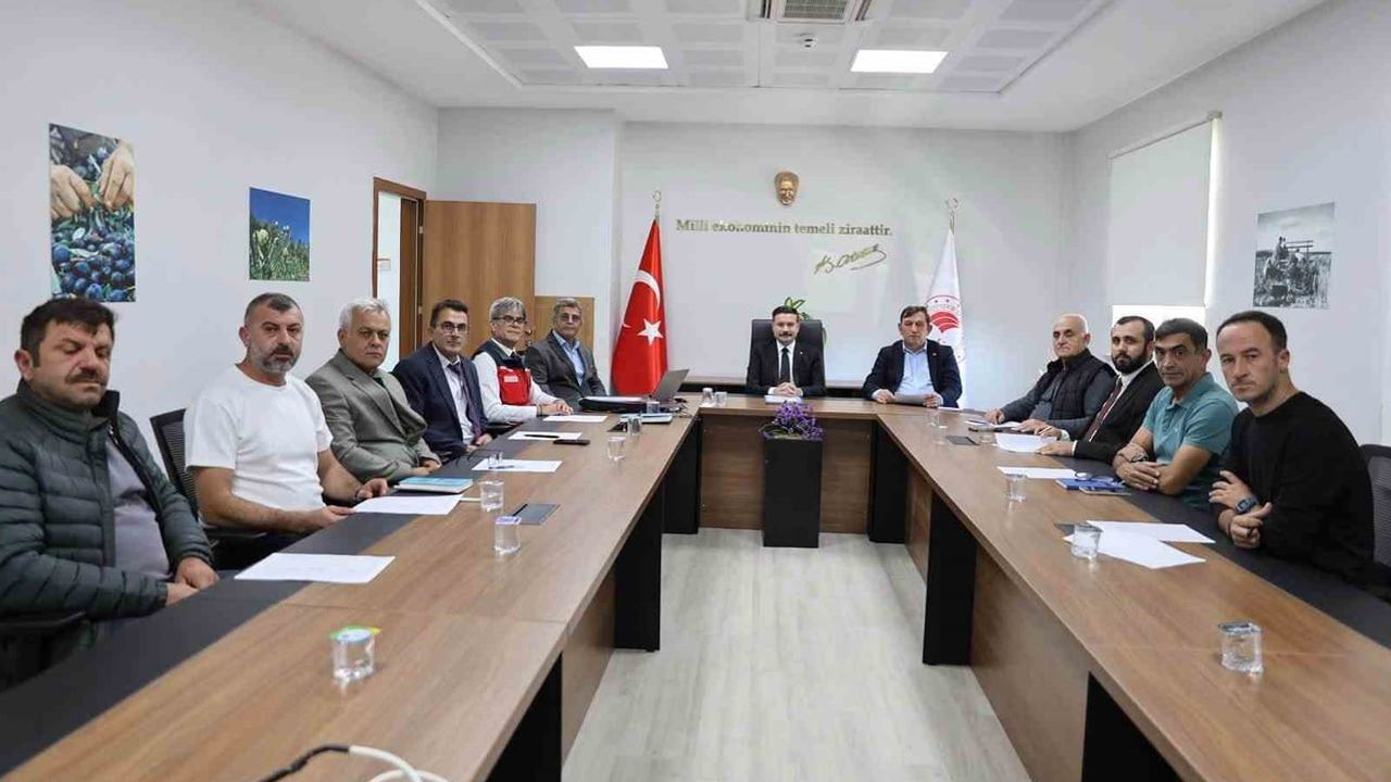 Gökçeada'da dayanışma ağı güçlendirildi: sosyal yardım stratejileri belirlendi