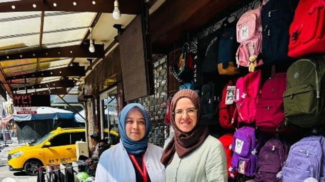Gölyaka'da doğru bilgi ve aşıyı öne çıkaran farkındalık standı