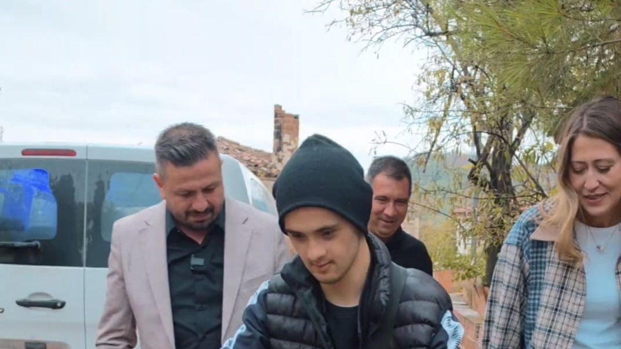 Gömeç'te bir söz yerine getirildi: özel vatandaşa bisiklet teslimi